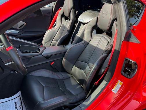 2025 Chevrolet Corvette Stingray w/3LT