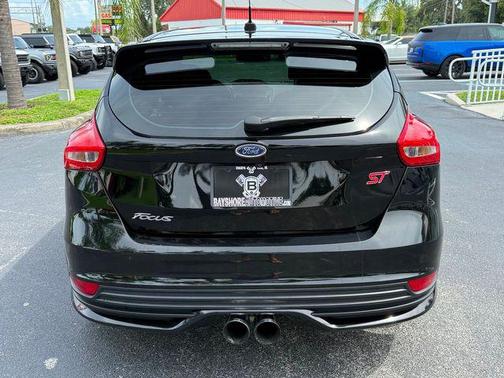 2018 Ford Focus ST