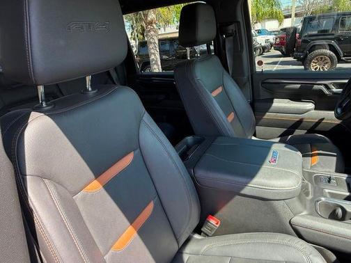 2024 GMC Sierra 2500 AT4