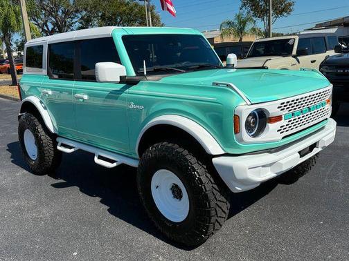 2022 Ford Bronco Outer Banks