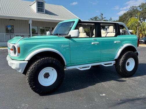 2022 Ford Bronco Outer Banks