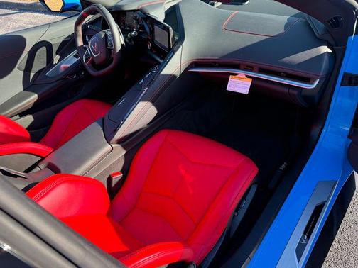 2024 Chevrolet Corvette Stingray w/1LT