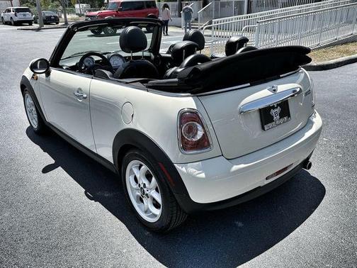 2011 MINI Cooper S Base