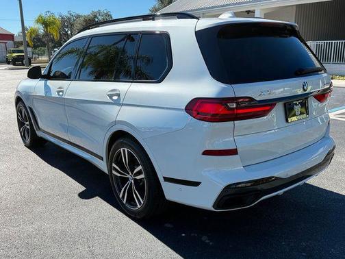 2022 BMW X7 xDrive40i