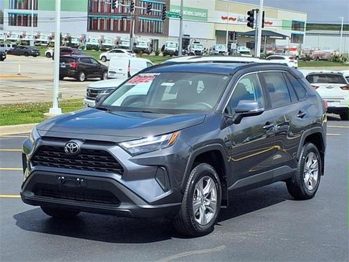 2022 Toyota RAV4 XLE