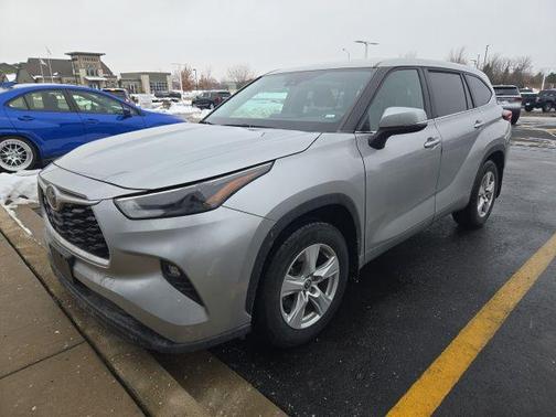 2023 Toyota Highlander LE