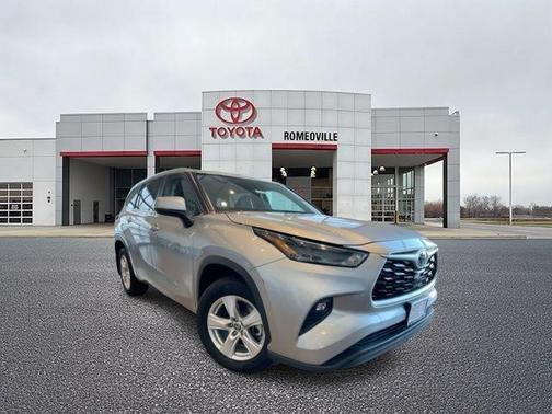 2023 Toyota Highlander LE