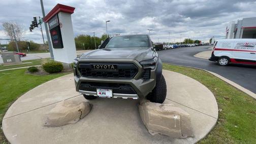 06x1 2026 Toyota Tacoma Hybrid Trailhunter
