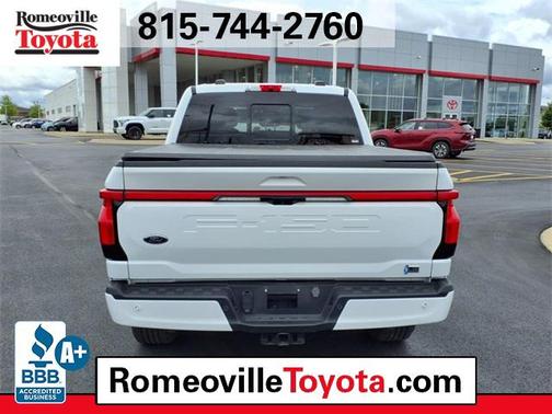 2023 Ford F-150 Lightning LARIAT