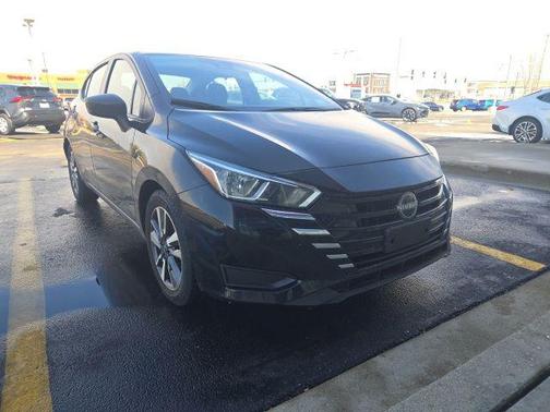 2023 Nissan Versa 1.6 SV