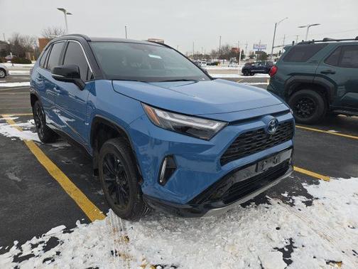 2024 Toyota RAV4 Hybrid SE