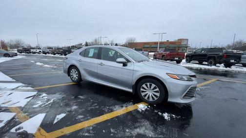 2024 Toyota Camry Hybrid LE