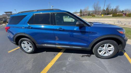 Atlas Blue Metallic 2021 Ford Explorer XLT