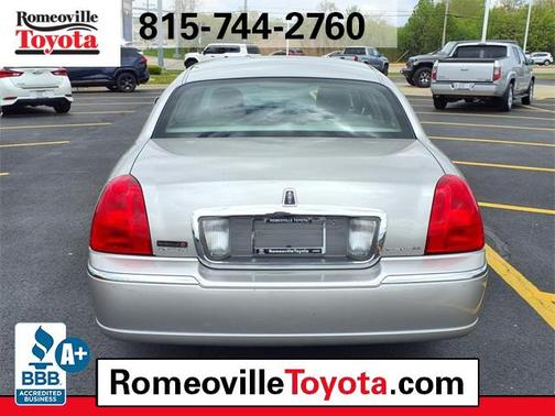 2007 Lincoln Town Car Signature