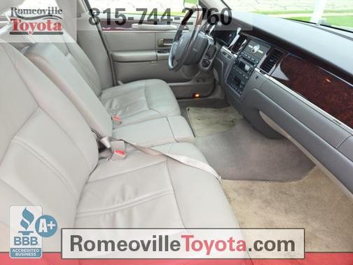 2007 Lincoln Town Car Signature