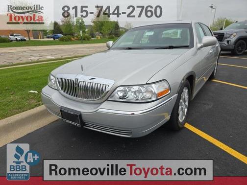 2007 Lincoln Town Car Signature