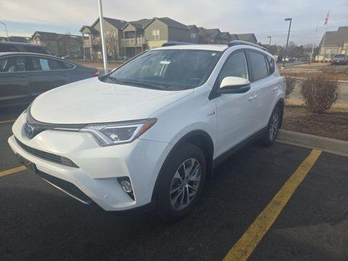2017 Toyota RAV4 Hybrid XLE
