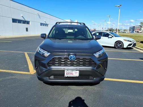 2022 Toyota RAV4 Hybrid XLE