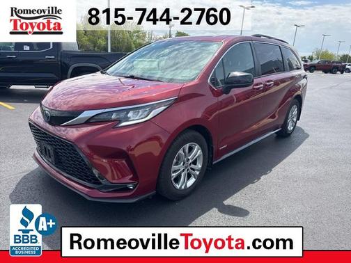 2021 Toyota Sienna XSE 7 Passenger