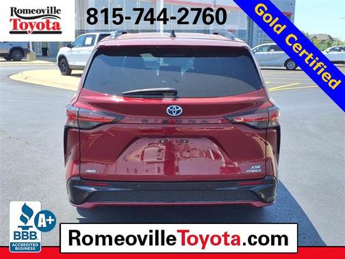 2021 Toyota Sienna XSE 7 Passenger