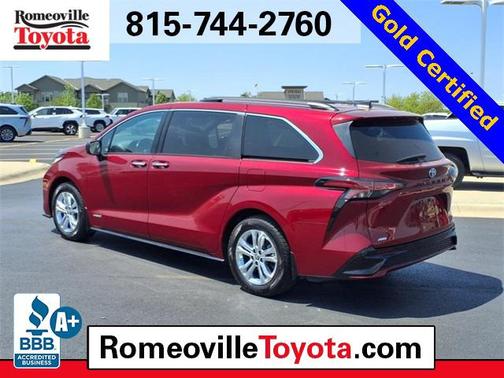2021 Toyota Sienna XSE 7 Passenger