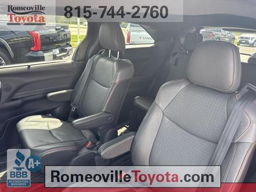 2021 Toyota Sienna XSE 7 Passenger
