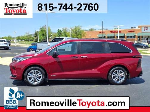 2021 Toyota Sienna XSE 7 Passenger