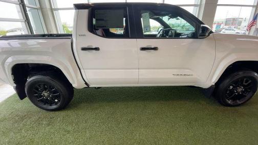 Ice Cap 2026 Toyota Tacoma SR5