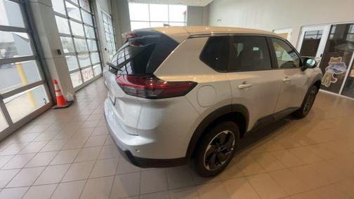 Brilliant Silver Metallic 2025 Nissan Rogue SV