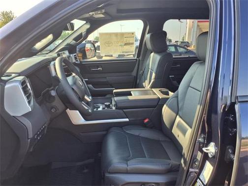 2025 Toyota Tundra Platinum