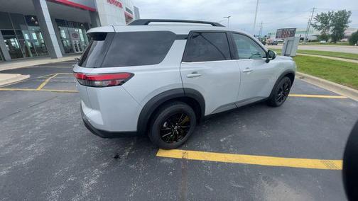 Brilliant Silver Metallic 2025 Nissan Pathfinder SV FWD