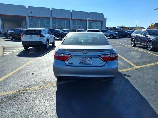 2015 Toyota Camry SE