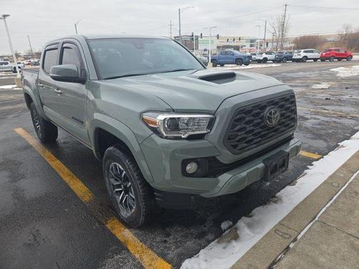 2022 Toyota Tacoma TRD Sport