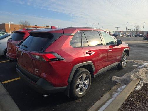 2025 Toyota RAV4 XLE