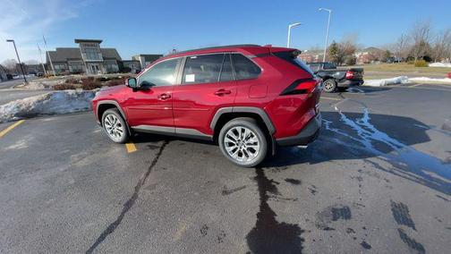 2025 Toyota RAV4 XLE Premium