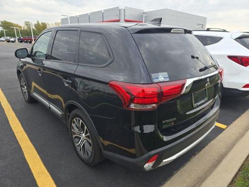 2017 Mitsubishi Outlander SE