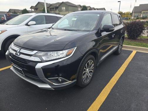 2017 Mitsubishi Outlander SE