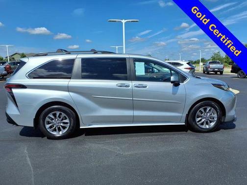 2023 Toyota Sienna XLE 7 Passenger