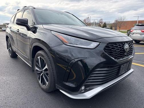 2022 Toyota Highlander XSE
