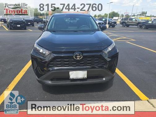 2022 Toyota RAV4 LE