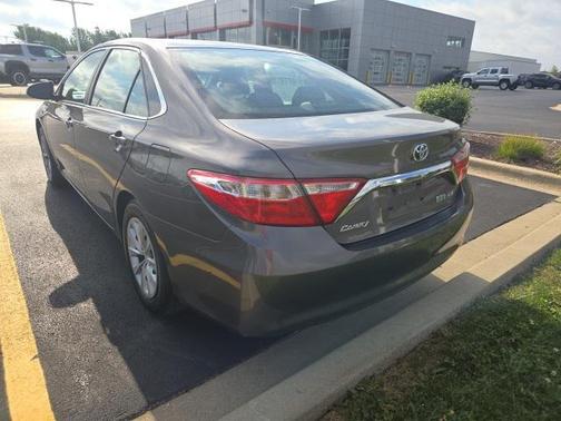 2015 Toyota Camry Hybrid LE