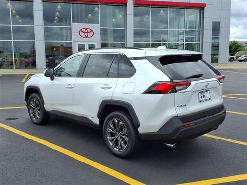2025 Toyota RAV4 Hybrid XLE Premium