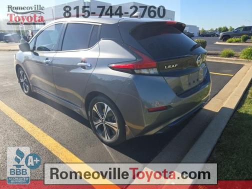2022 Nissan Leaf SV Plus