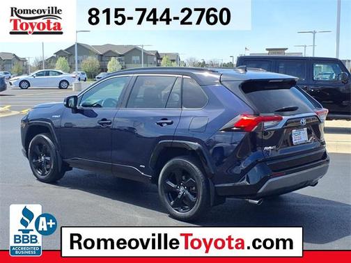 2020 Toyota RAV4 Hybrid SE