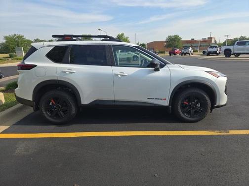2025 Nissan Rogue Rock Creek