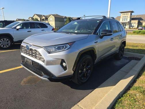 2021 Toyota RAV4 Hybrid SE
