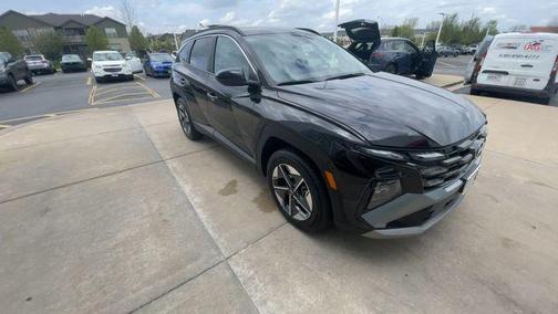 Phantom Black 2025 Hyundai TUCSON SEL