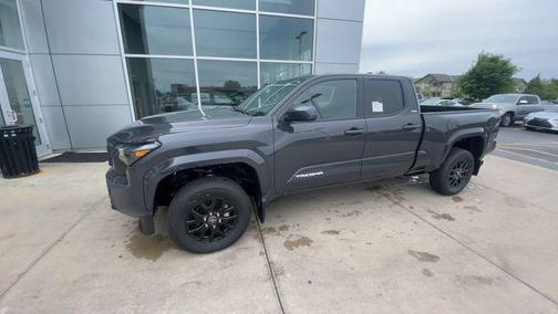01l7 2026 Toyota Tacoma SR5