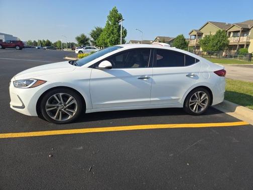 2017 Hyundai ELANTRA Limited