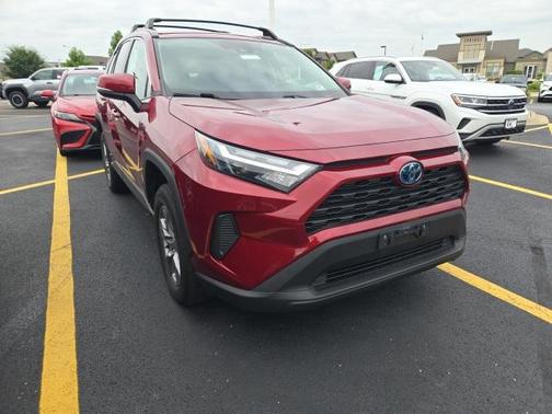 2022 Toyota RAV4 Hybrid XLE